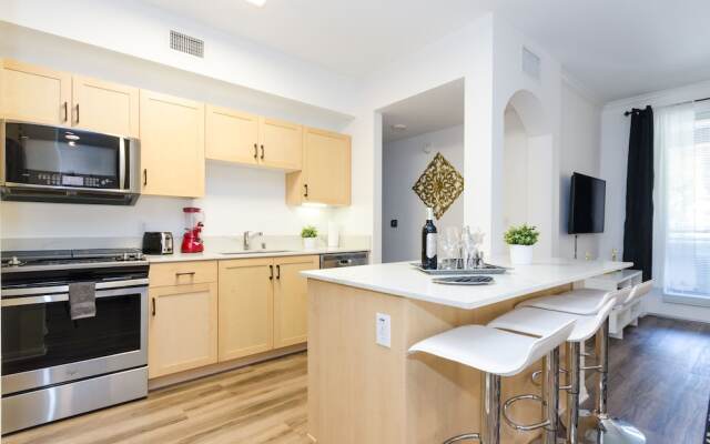 VIP LA Hollywood 5 BD Famous Suite