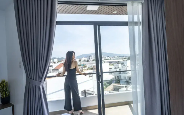 7S Hotel Hoang Anh & Apartment