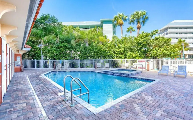 506 Harborview Grande