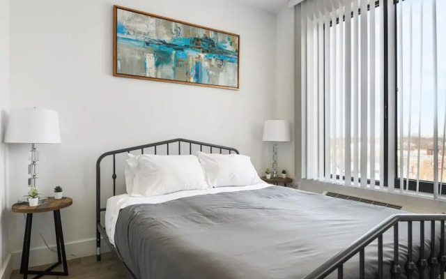 Luxury Studio 30 Mins to Manhattan Evonify