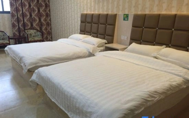 Shanghai Huafu Business Hotel