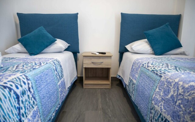 Zircone Apartment On Sea Shore