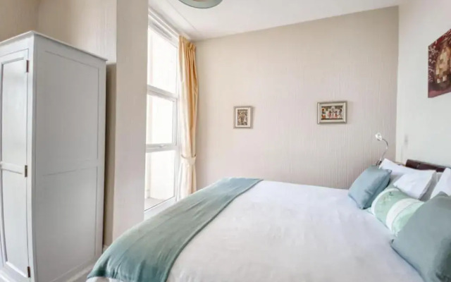 Apartment 2 - 1 Bedroom Sea Front-Sea Views-Free Parking