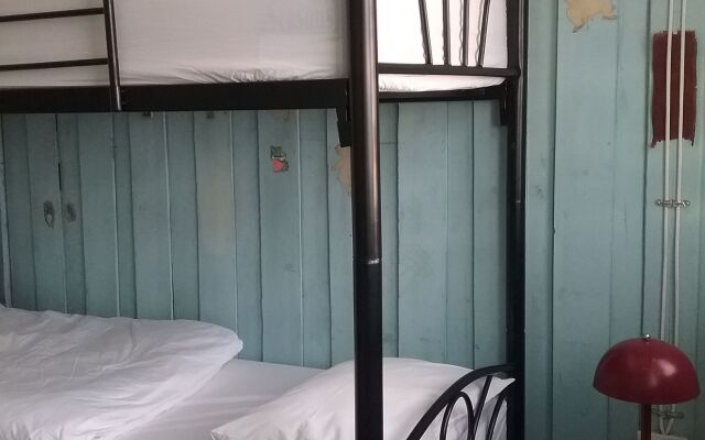 Hipstel Hostel & Bistro at Huahin 55