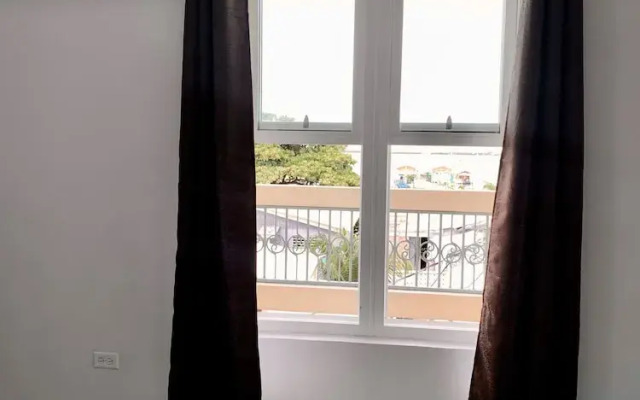 Hotel Coastalbay 2
