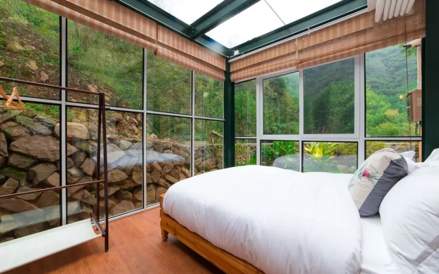 Tong Lu Ye Du Li Cun