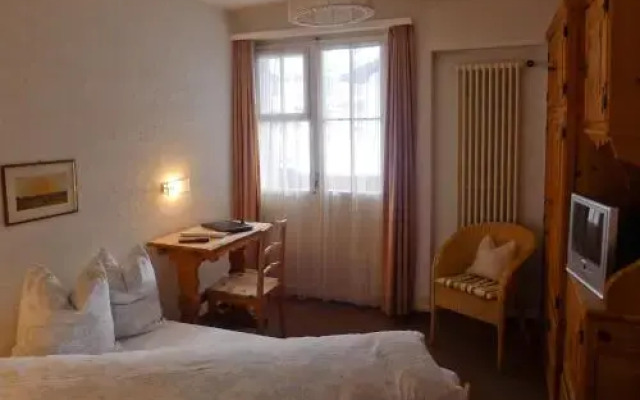 Hotel Romana