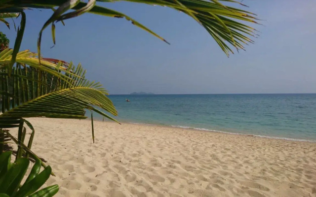 Koh Ngai Paradise Beach Resort