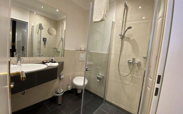 Nells Park Hotel