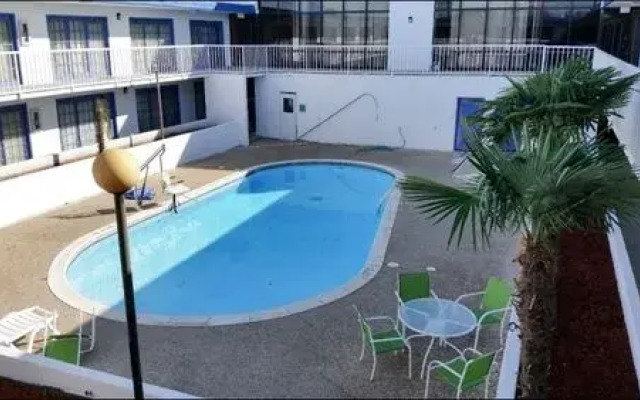 Motel 6-Opelousas, LA