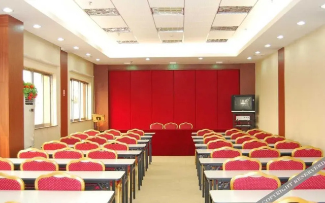 Guo Feng Hotel (Sanyuanli)