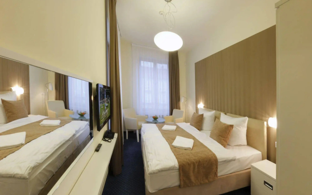 Esmarin Wellness Hotel