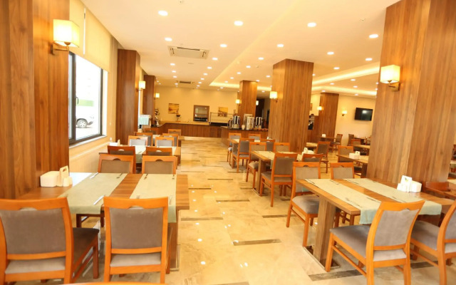 Oytun Park Hotel