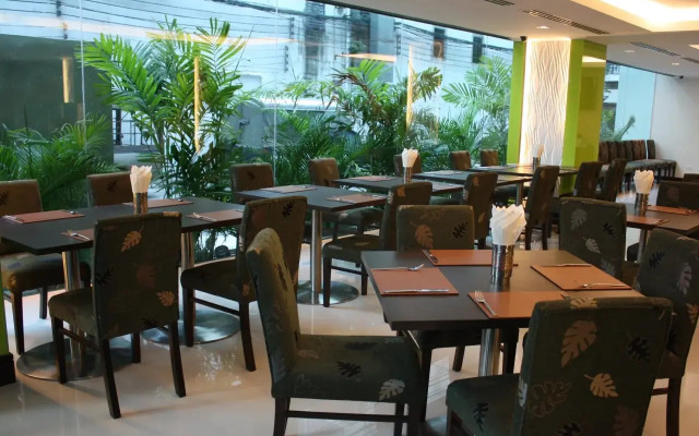 Citin Pratunam Bangkok Hotel by Compass Hospitality