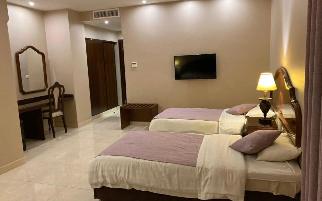 Mosaic City Hotel