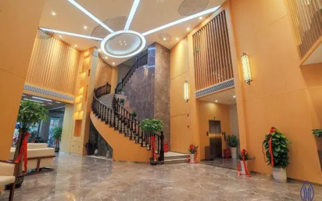 Xidiya Business Hotel (Yichun Drum Tower Pedestrian Street Runda International)