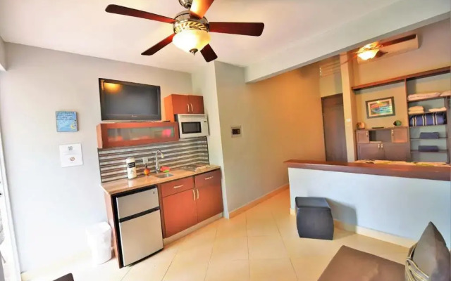 Isabela Villa Bonita - Vacation & Event Venue Sleeps 50!