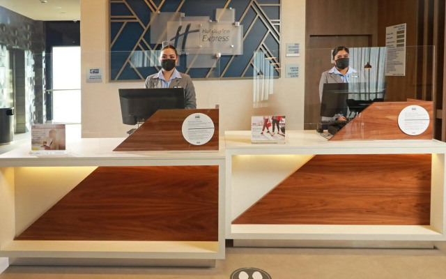 Holiday Inn Express Monterrey Fundidora by IHG