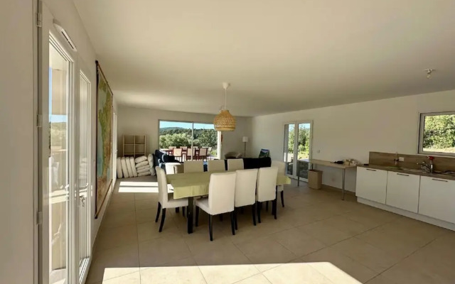 Villa L'esquirrol Vineyard Escape