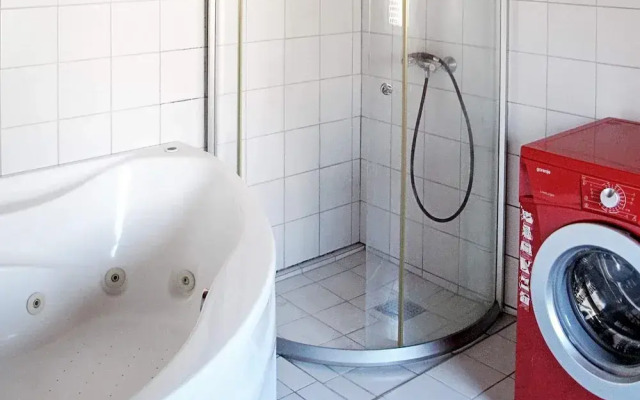 6 Person Holiday Home in Dannemare