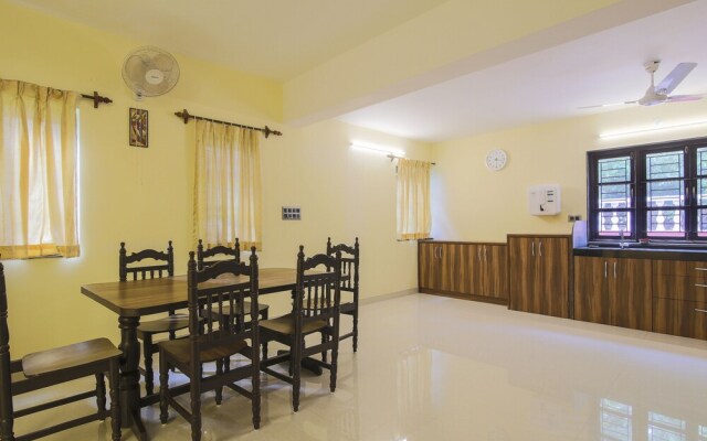 OYO 18731 Home Luxurious 3BHK Villa Assagaon