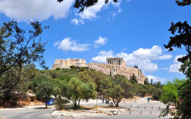 Elegant Apartment in Acropolis With Roof Garden