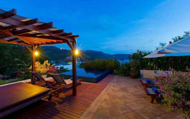 Kata Gardens Penthouse Seaview with Pool 8C