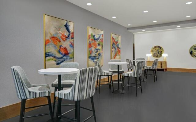 Holiday Inn Express Houston - Galleria Area by IHG