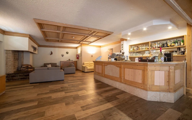 Hotel Caminetto Mountain Resort