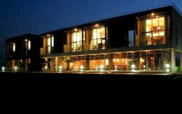 Roomine Pension