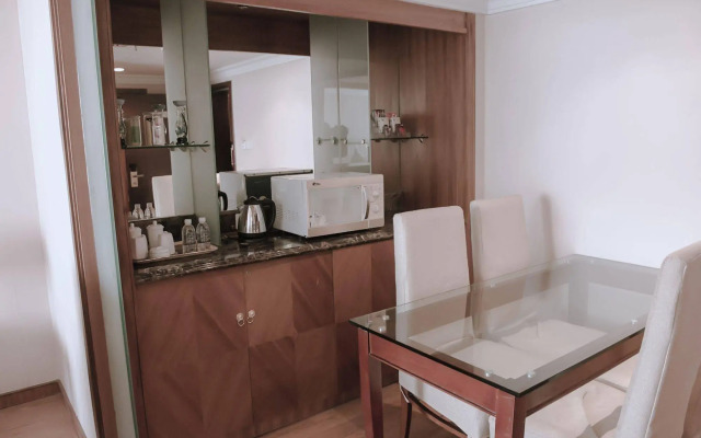 Shanghai Charms Hotel