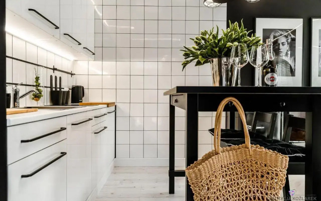 Apartament Black