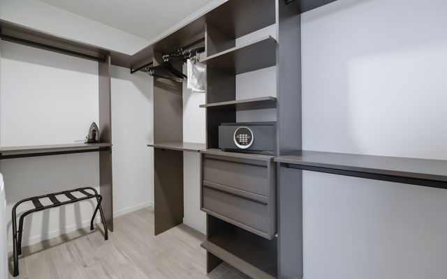 Exquisite Bay View Studio at Miami