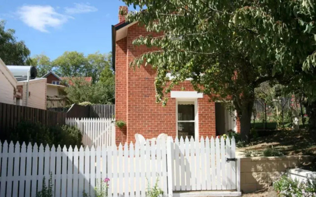 Annies Garden Cottage