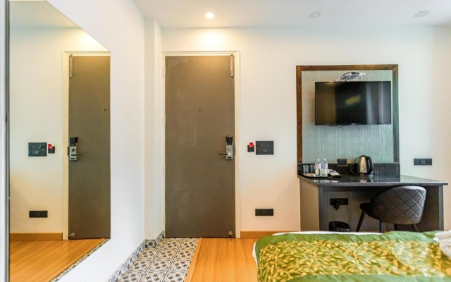 Mayur Hotel at CR Park New Delhi