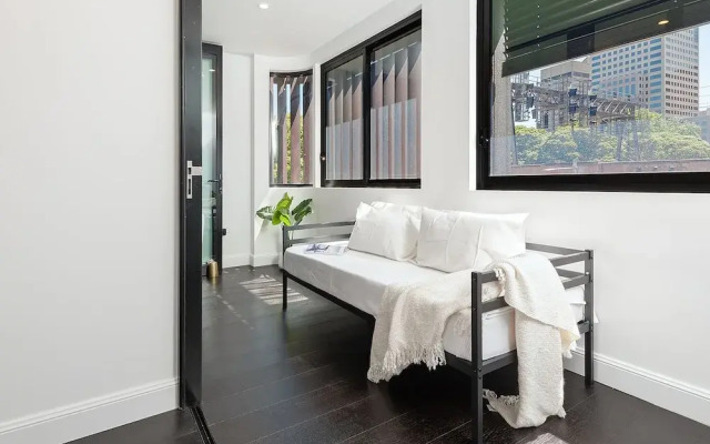 Luxury Sydney Apartment