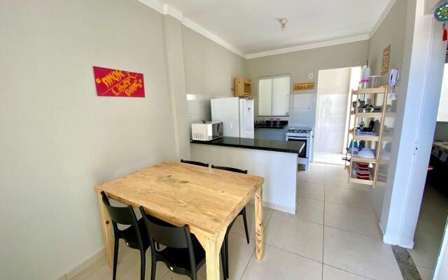 Lindo residencial a 350m do Farol da Orla