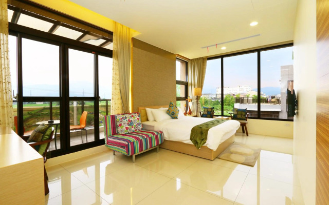 Sakura Love River Bed and Breakfast