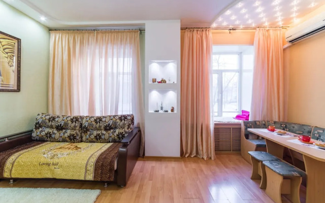 Apart-Comfort on Ushinskogo 8