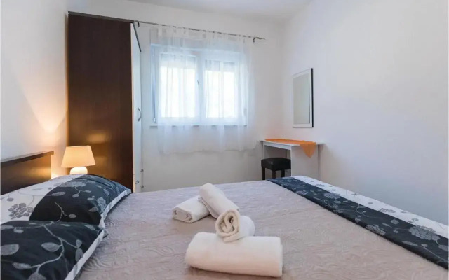 One-Bedroom Apartment Klek with Sea view 05