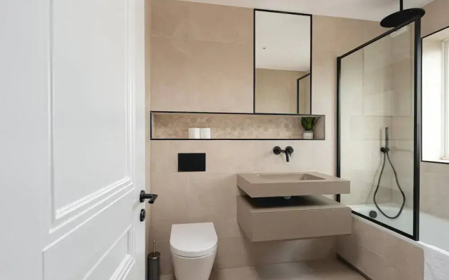 Skyvillion -4bed Cozy Cockfosters Apt Mins To Tube