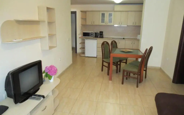 ARENA Aparthotel