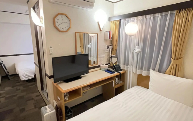 Toyoko Inn Osaka Shinsaibashi Nishi – Guest Rooms – Osaka
