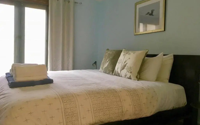 Sutton Spring Art Retreats