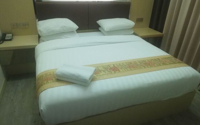 Capital O 90130 Sawadee Hotel