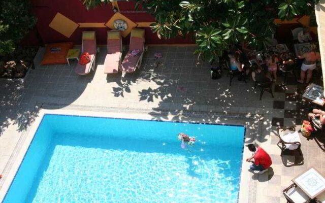 Green Mar Hotel