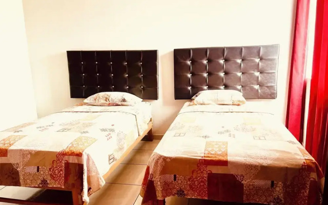 Hospedaje Napoles Trujillo