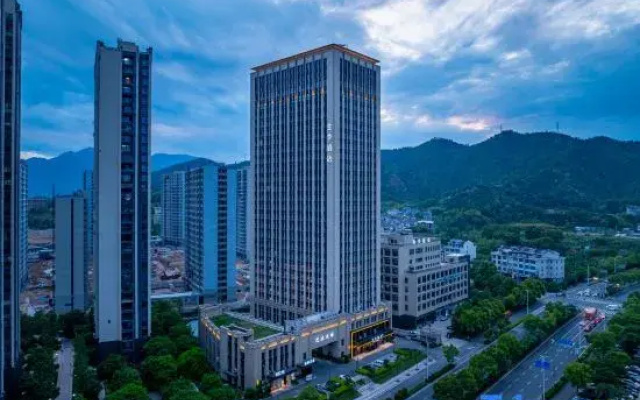 JI Hotel (Taizhou Xianju Wuyue Plaza)