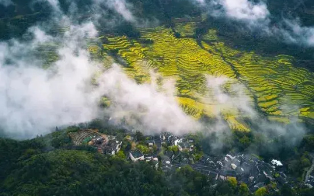 Guanfengge Starry Sky Terraces Holiday Meisu (Guling Scenic Area Branch)
