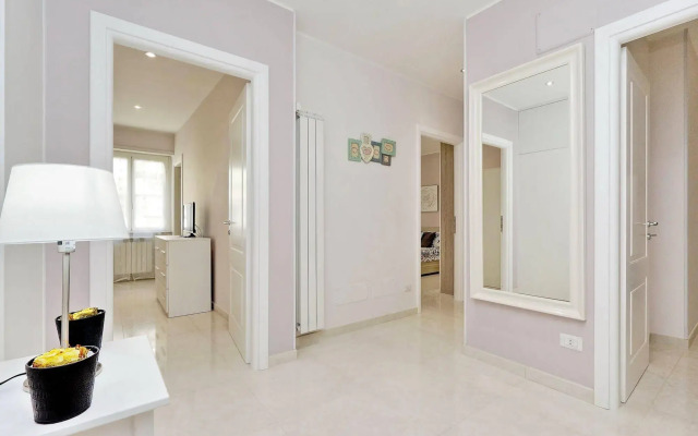 Beesprint Navona Apartment